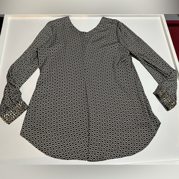 Ladies Large/Petite Metaphor Top - Picture 4 of 5